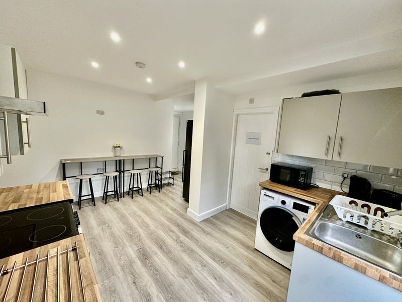Room Hibbert Road in Mansfield Woodhouse