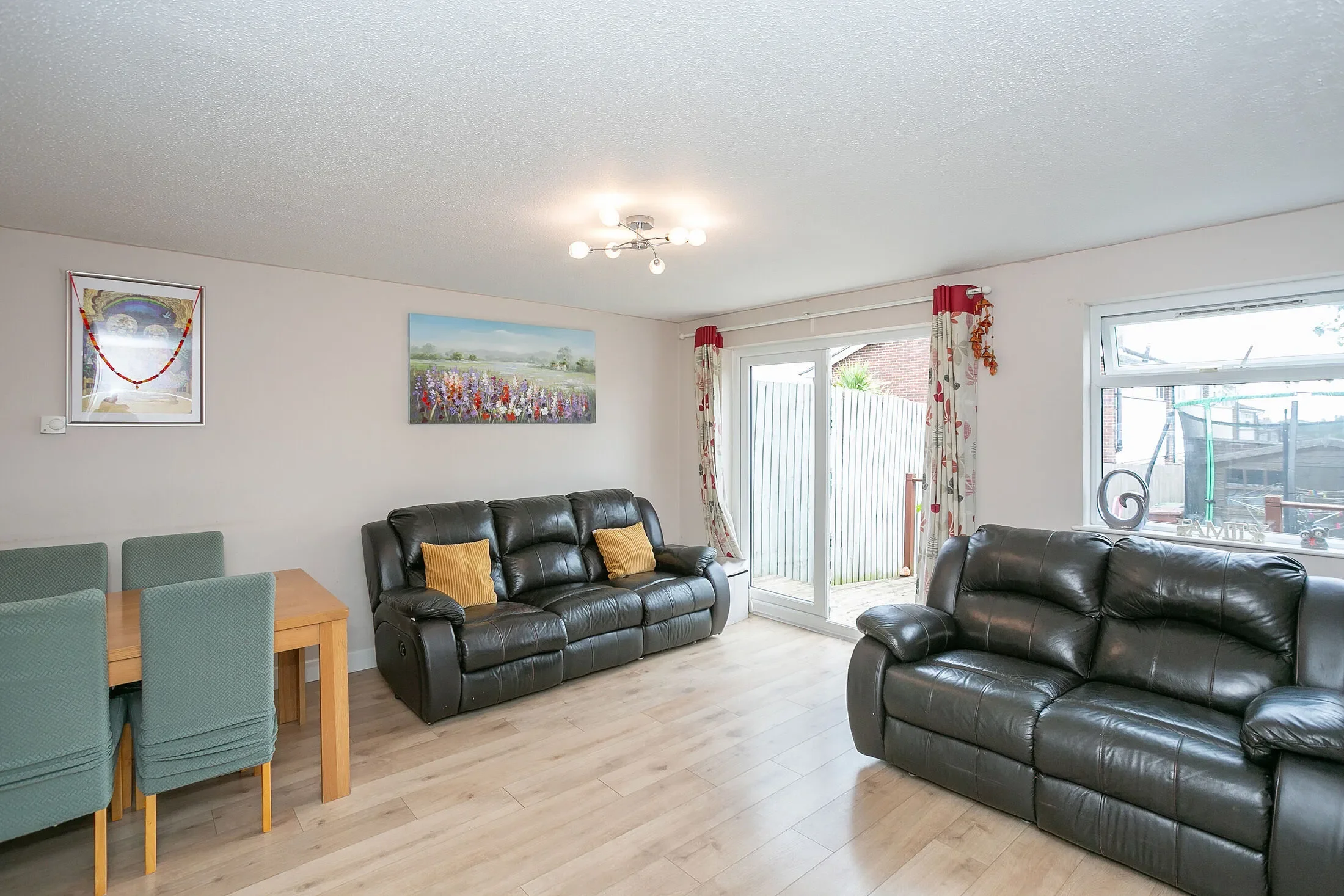 House Little Grove in Hertsmere