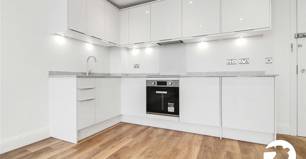 Flat Gouge Avenue in Gravesham