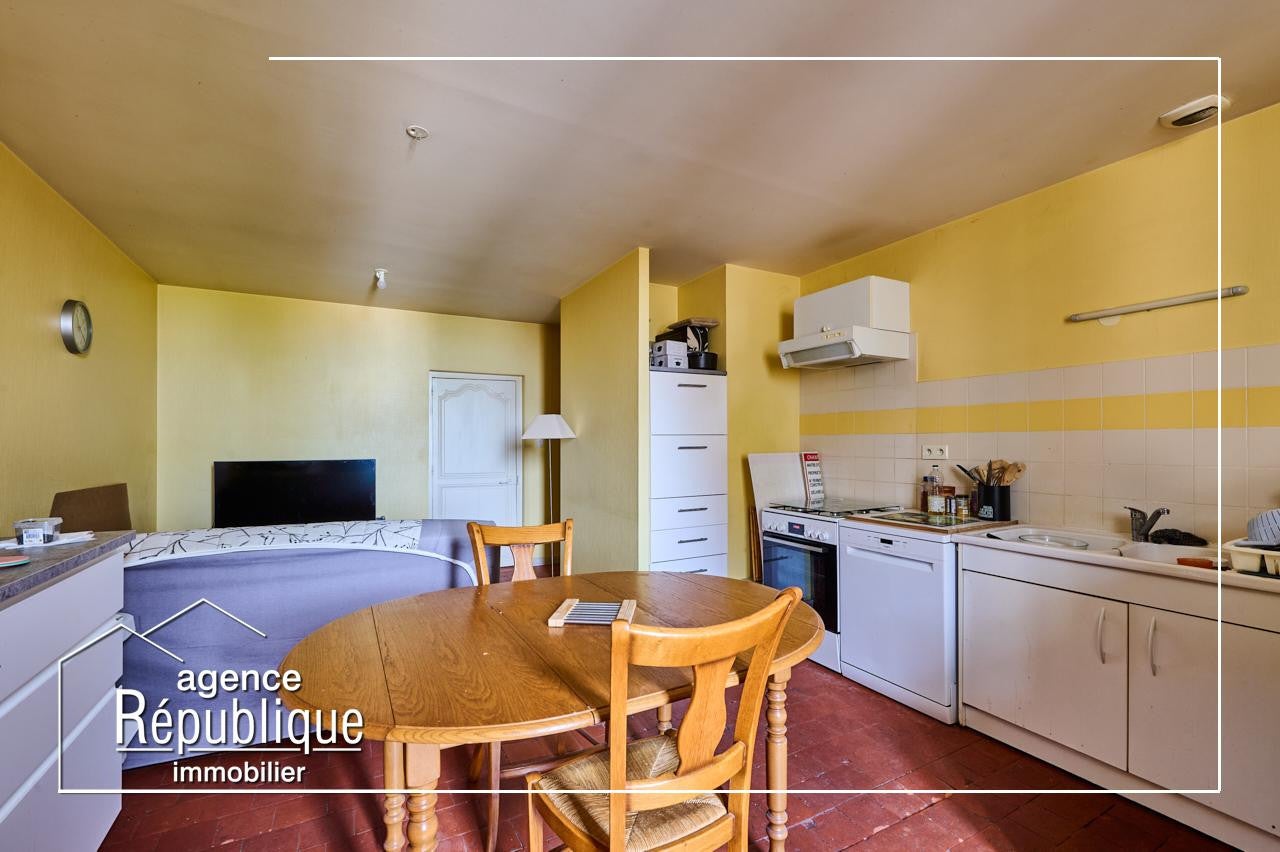 Flat Rue Thurot in Nuits-Saint-Georges