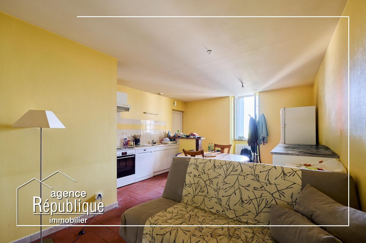 Flat Rue Thurot in Nuits-Saint-Georges