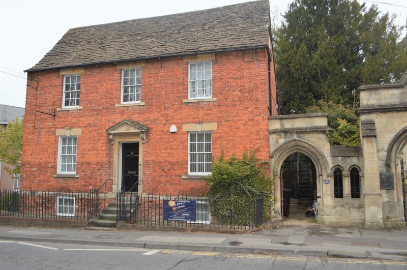 Flat Church Street in Trowbridge