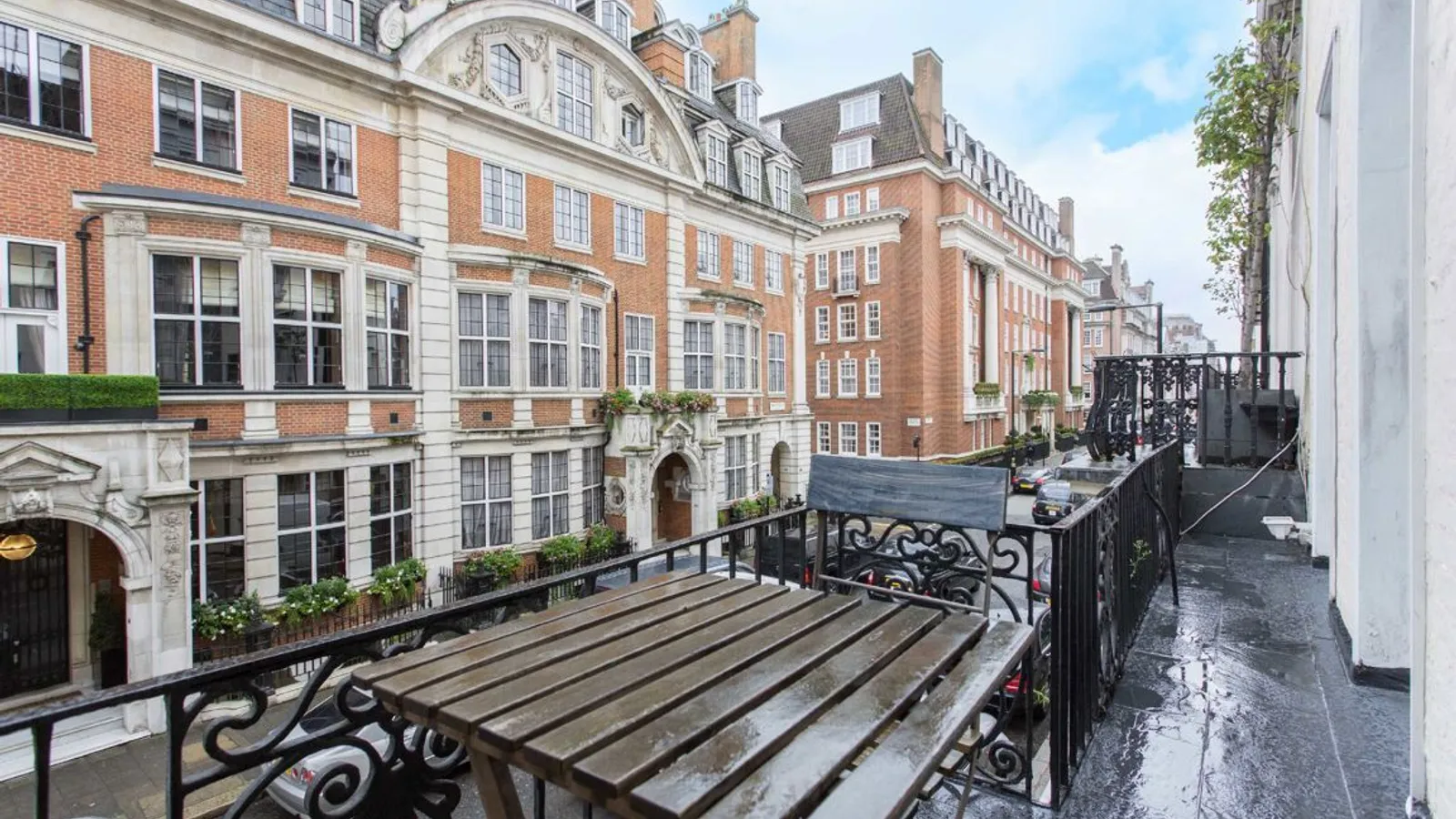 House Park Street in City of Westminster