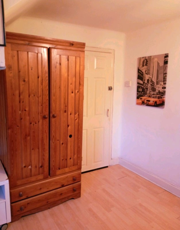 Room Sevenhills Road in Wexham and Ivers Community Board