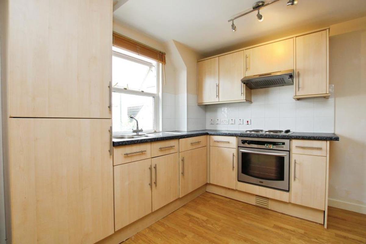 Flat Midland Mews in Bristol