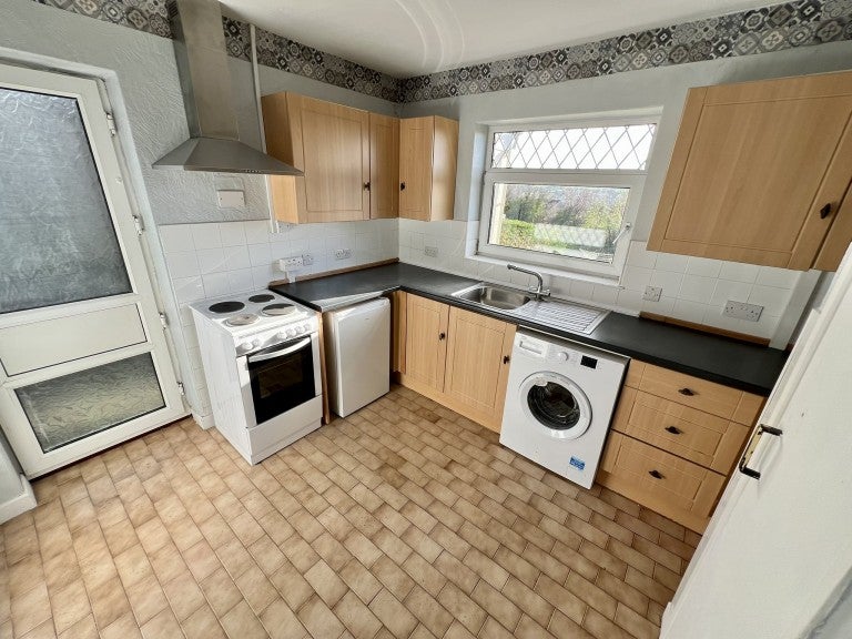 House Courtlands Park in Carmarthen