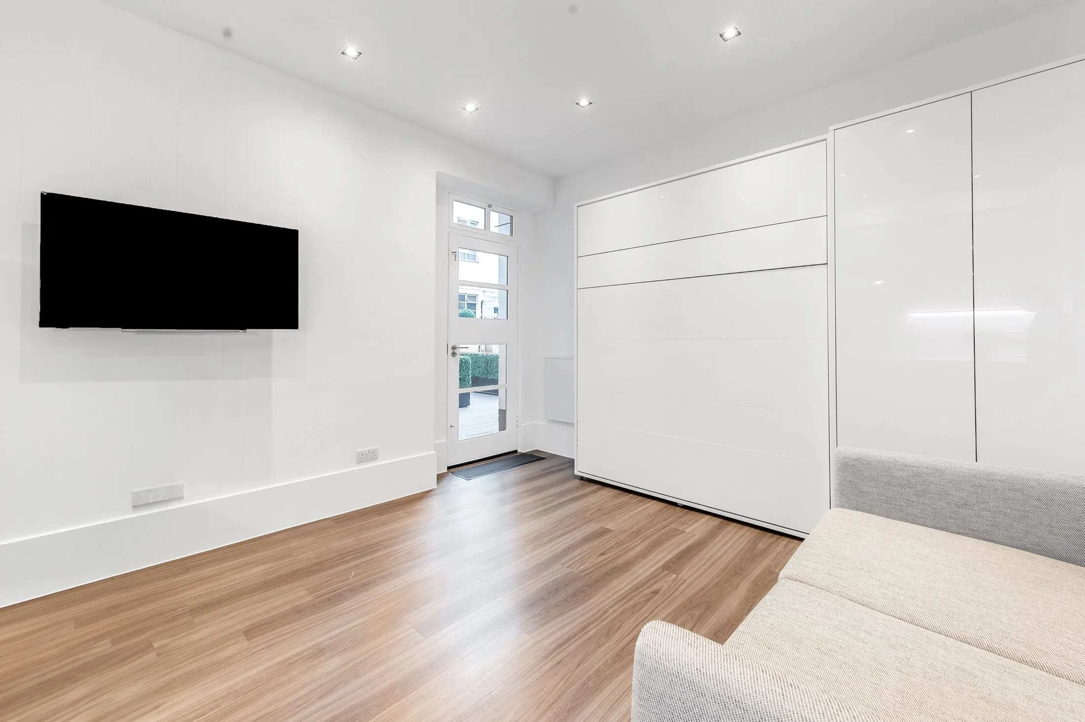 Flat Princes Gate in City of Westminster