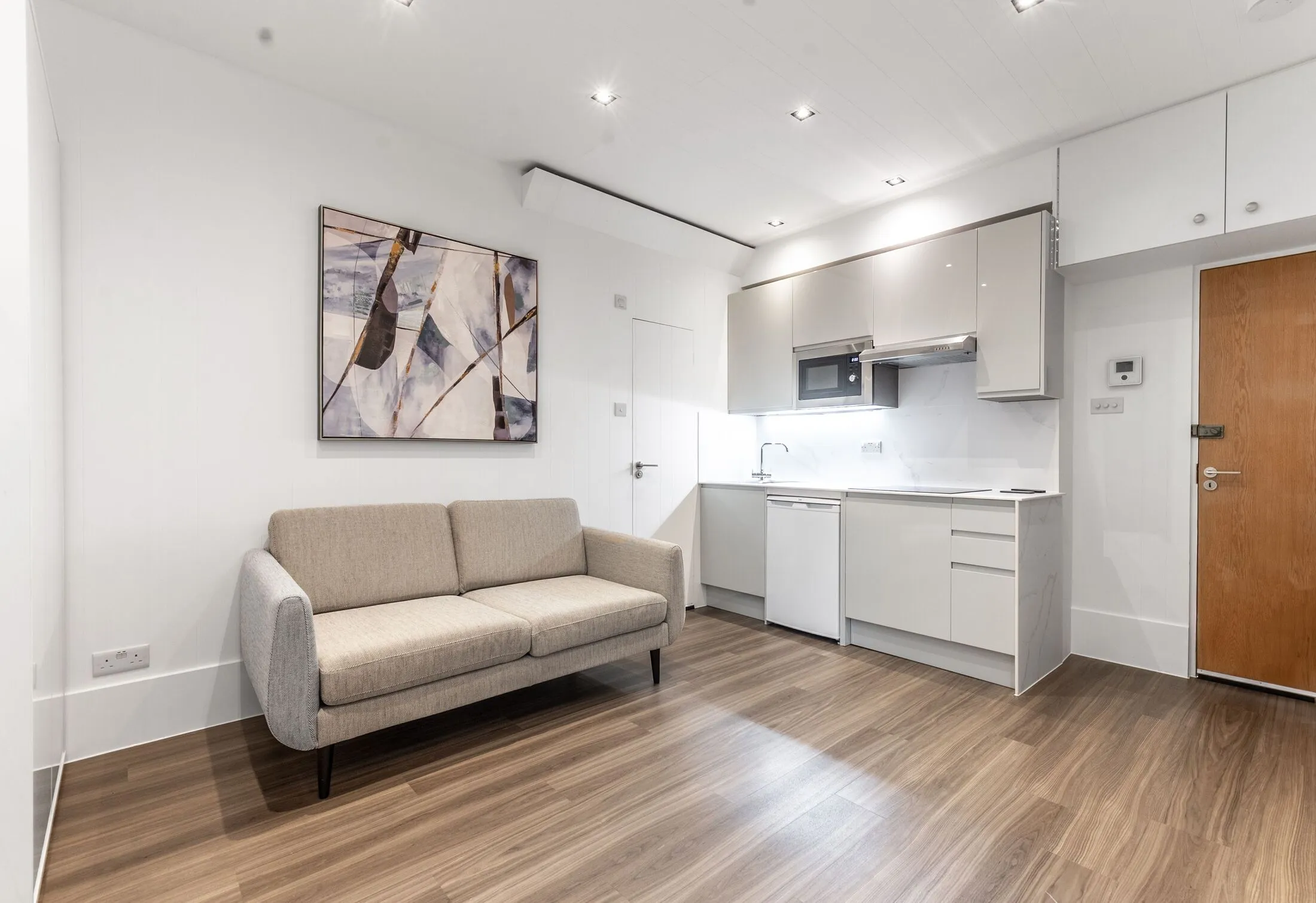 Flat Princes Gate in City of Westminster
