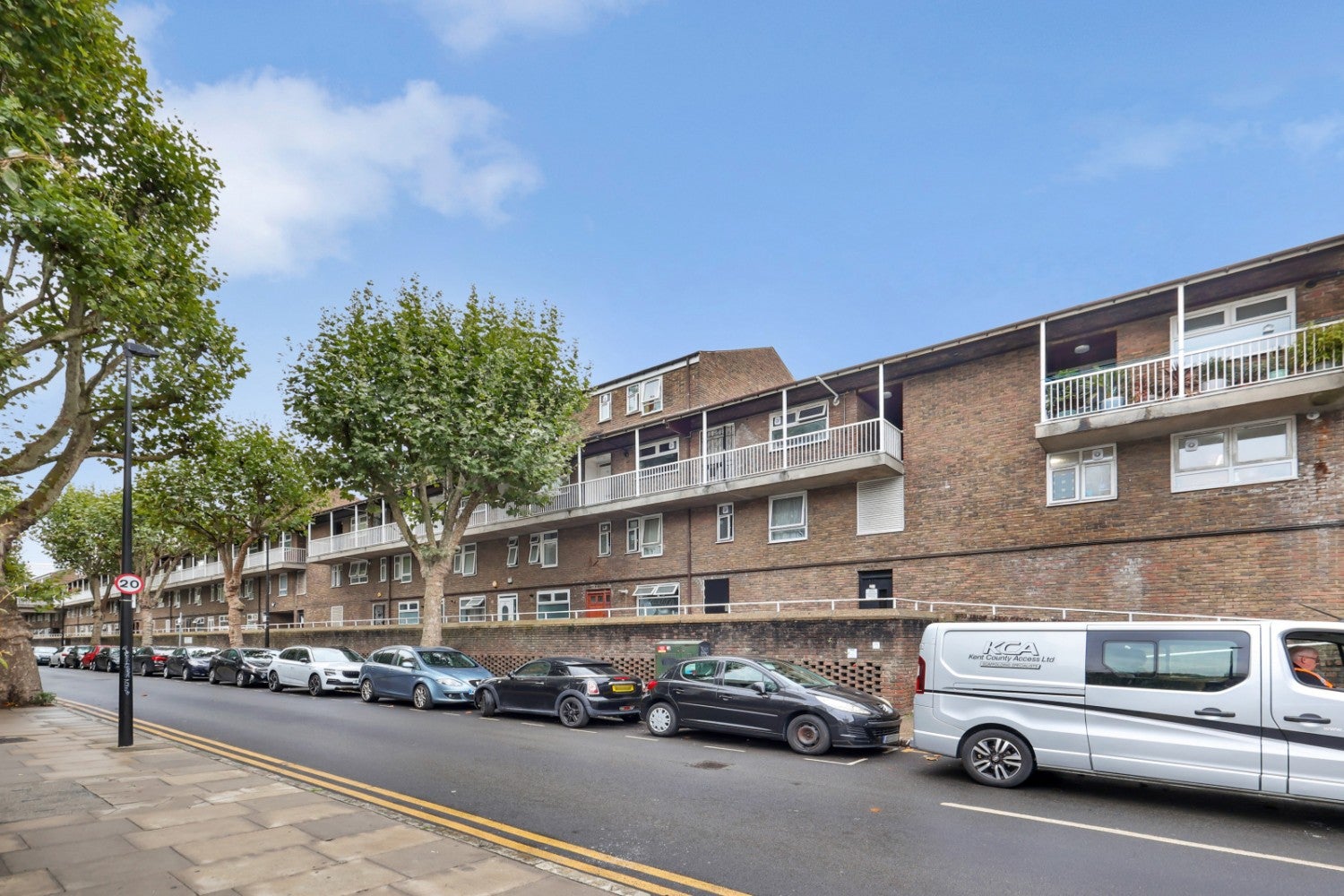 Flat Gough Walk in Greater London