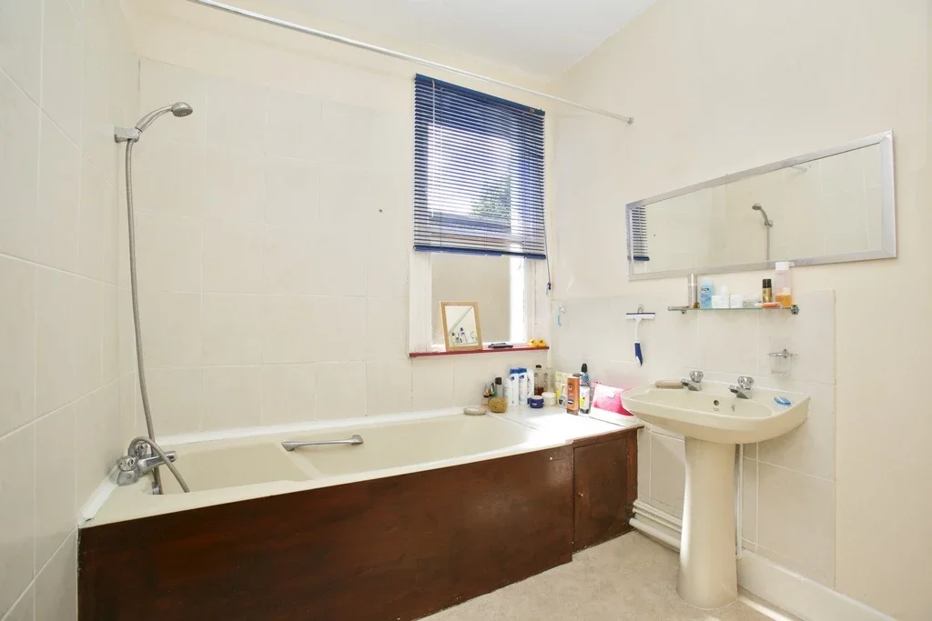 Flat Glenroy Street in Greater London