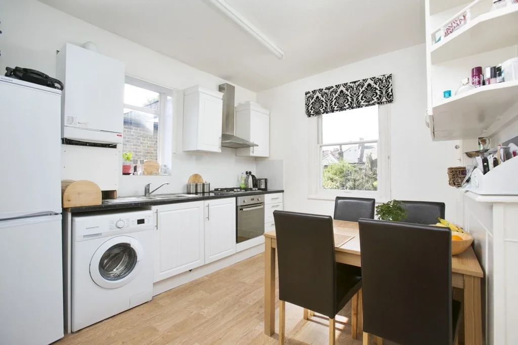 Flat Glenroy Street in Greater London