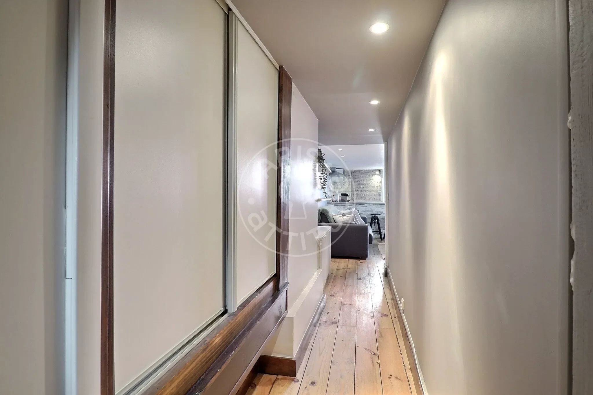 Appartement Rue du Pont aux Choux à Paris