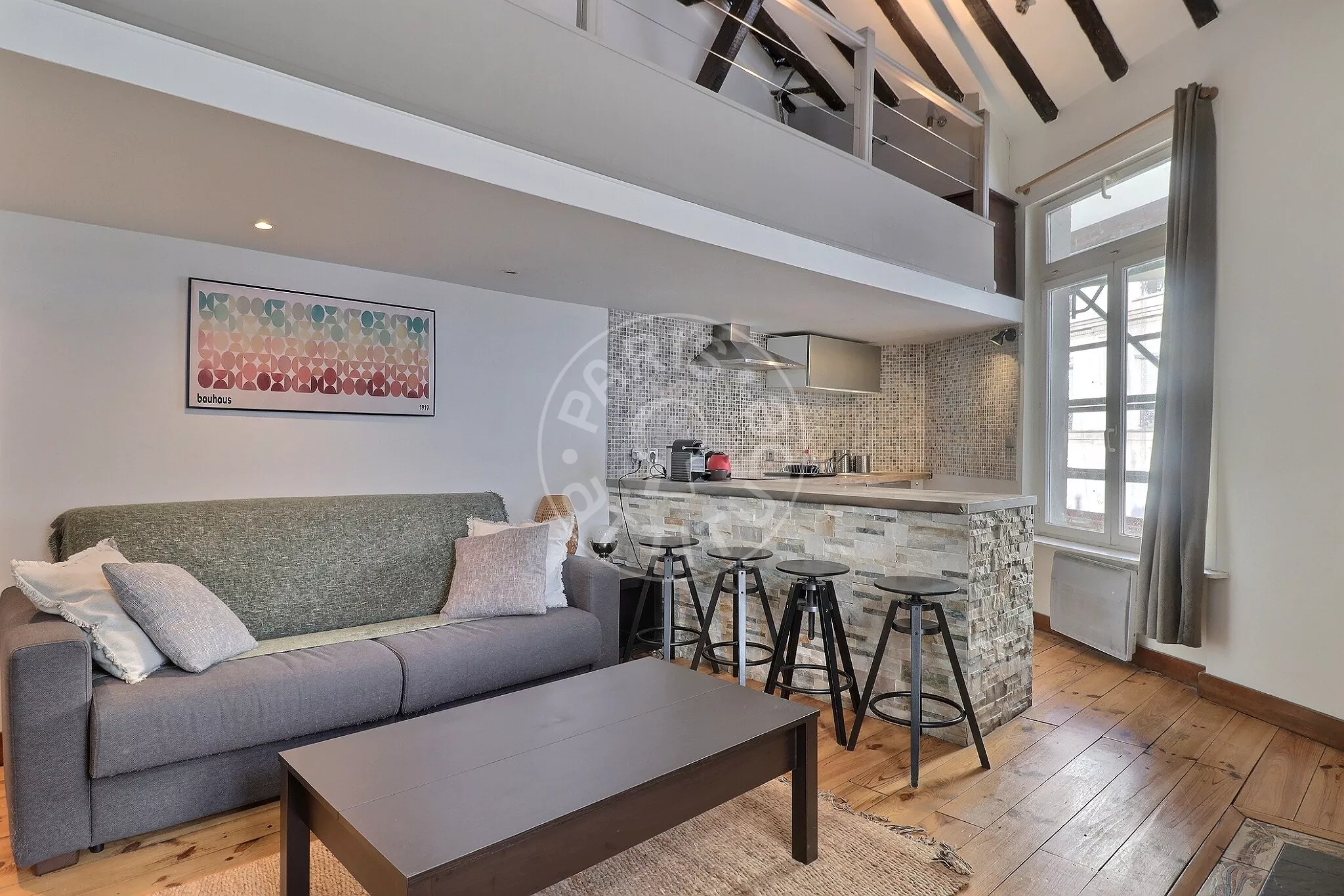 Appartement Rue du Pont aux Choux à Paris