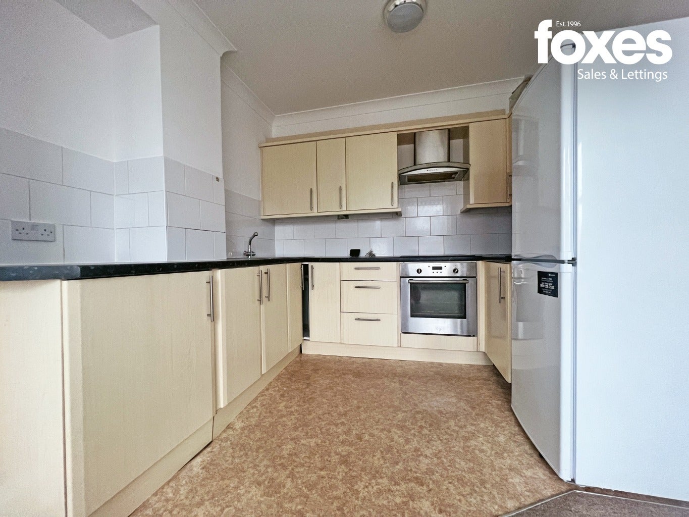 Flat Adeline Road in Bournemouth