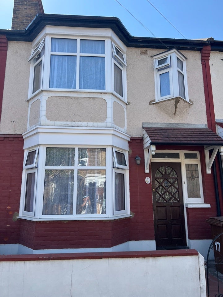 House Thorpe Road in Greater London