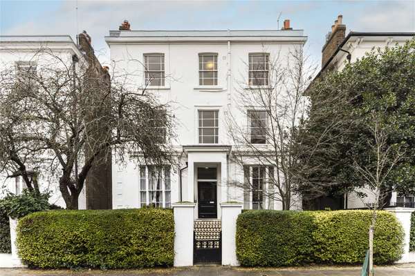 Flat Carlton Hill in City of Westminster