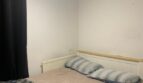 Room Dellow Street in Greater London