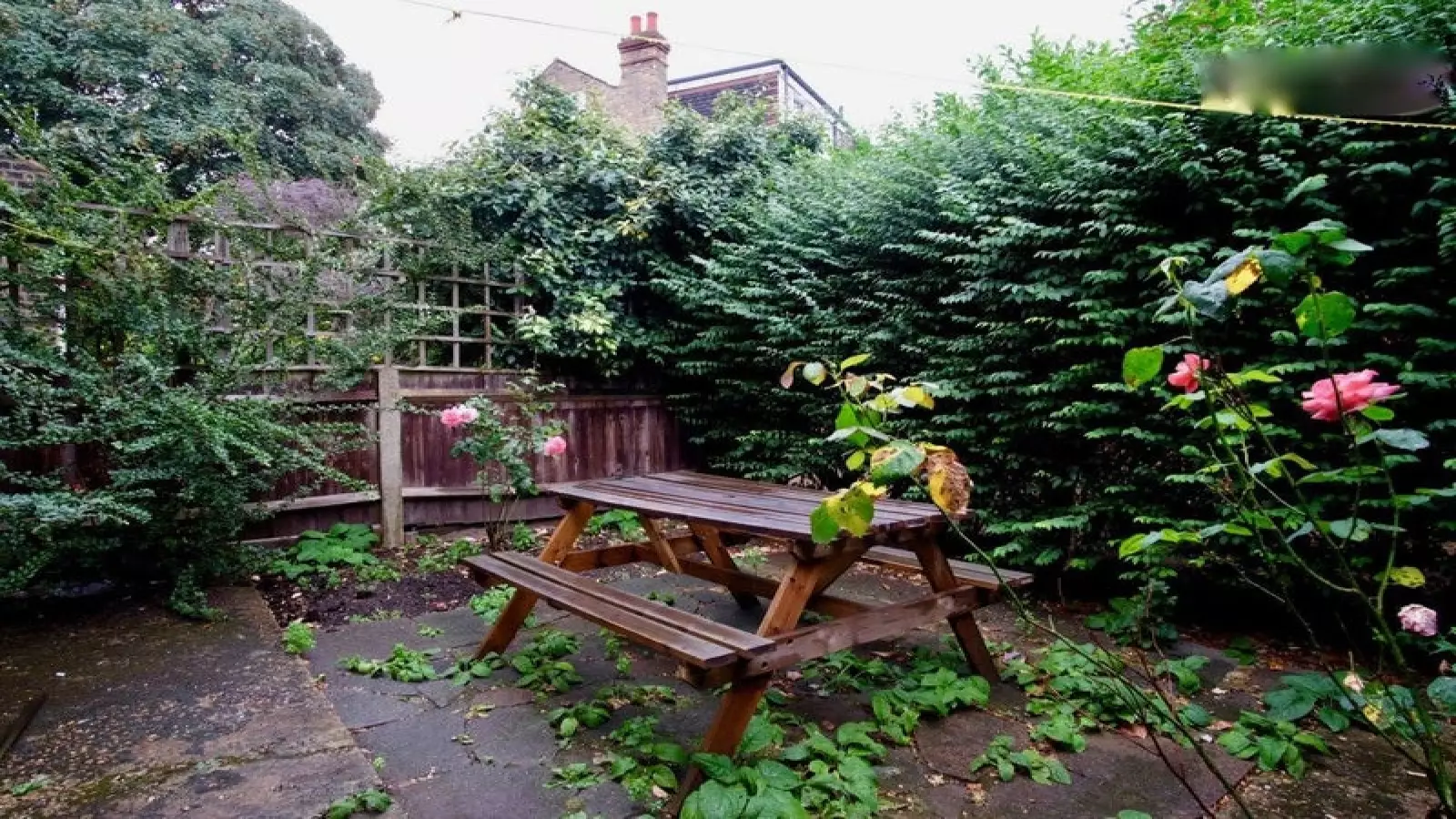 Flat St Georges Road in Greater London