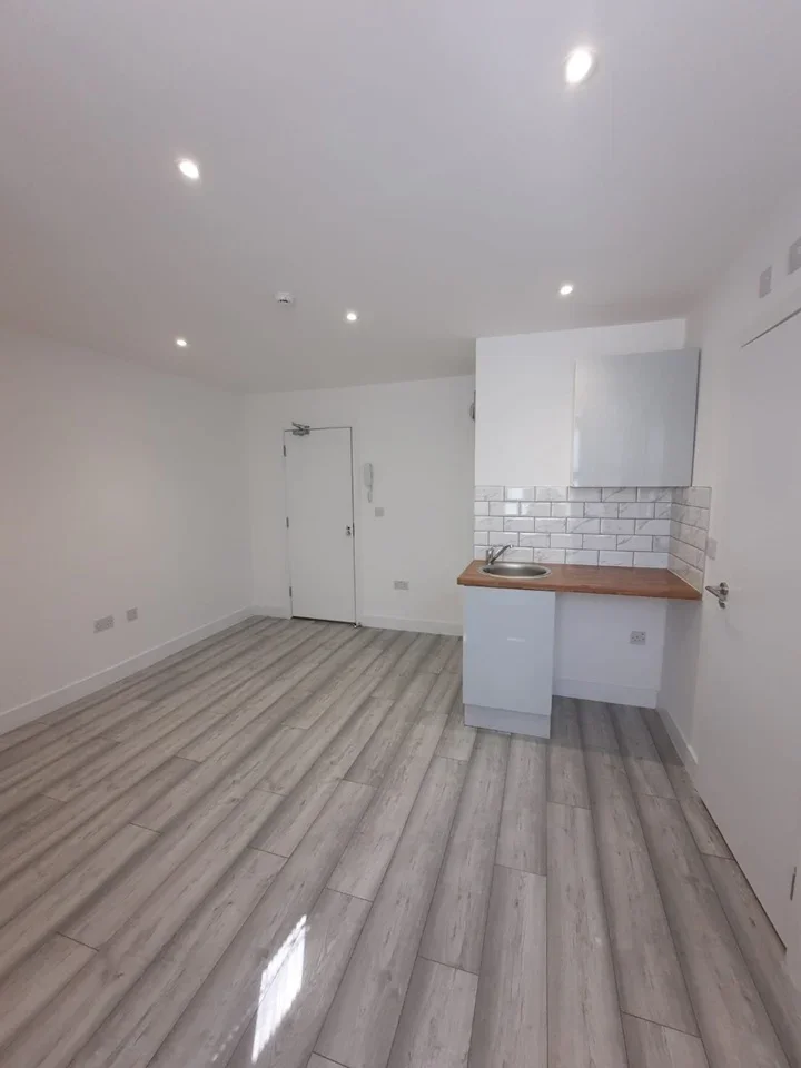 Room A1000 in Greater London