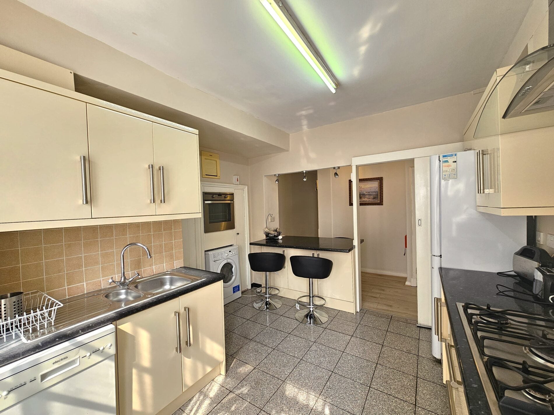 Flat Bickenhall Street in City of Westminster