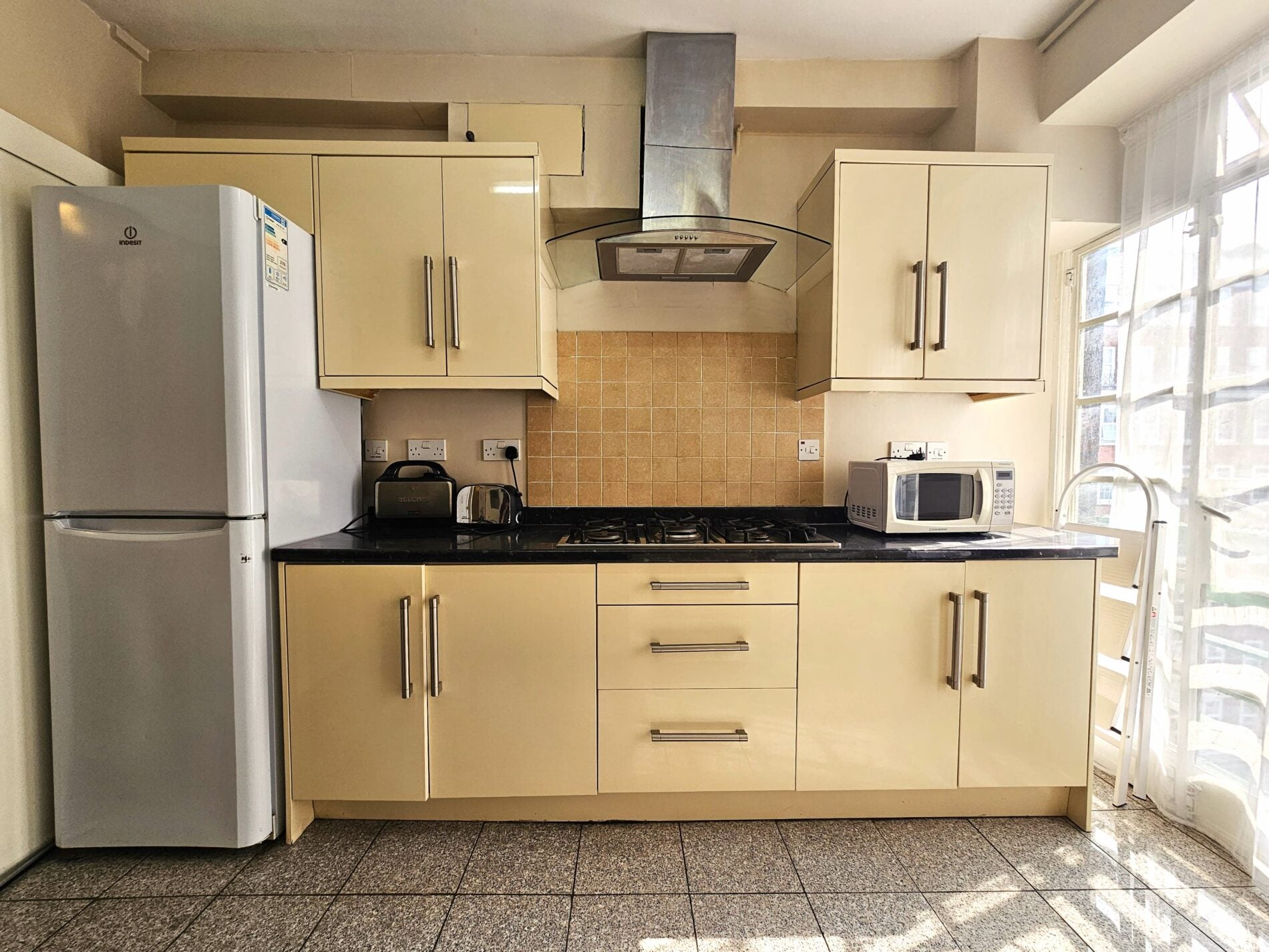 Flat Bickenhall Street in City of Westminster