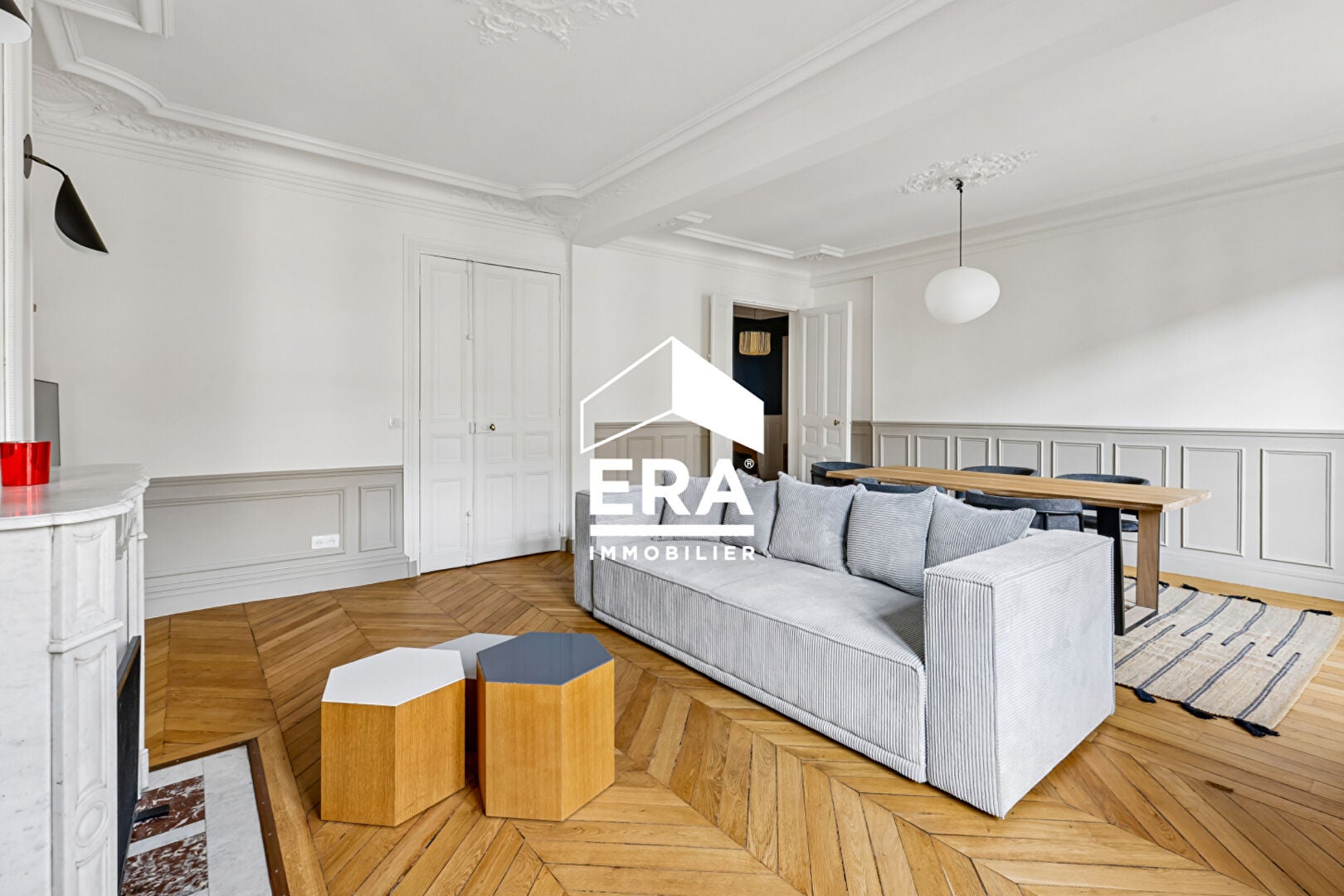 Flat Rue Brochant in Paris