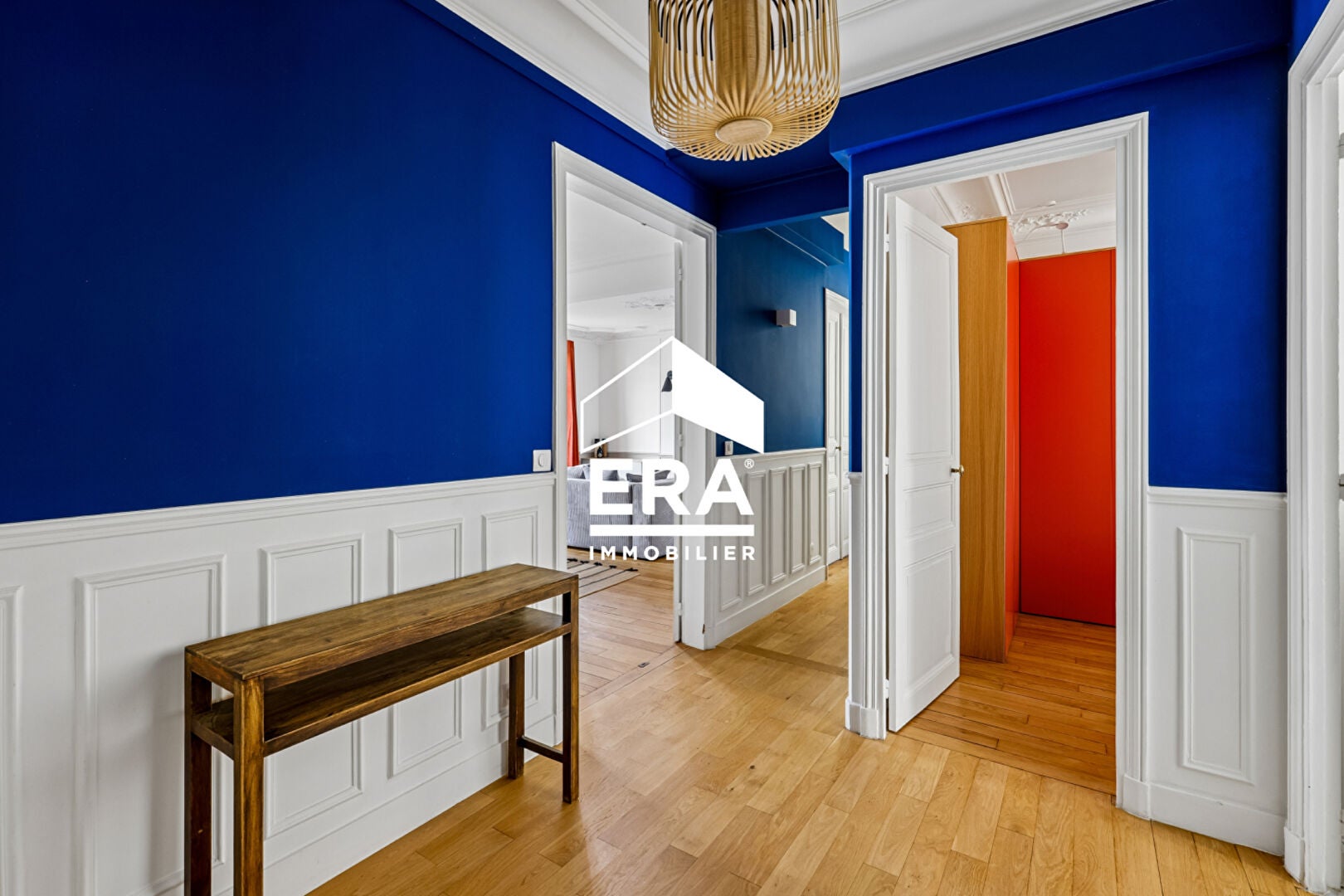 Flat Rue Brochant in Paris