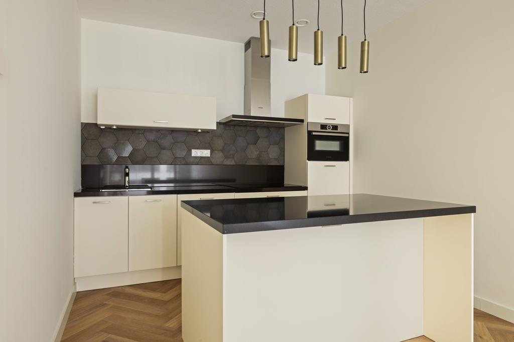 Flat Niemeyerstraat 51