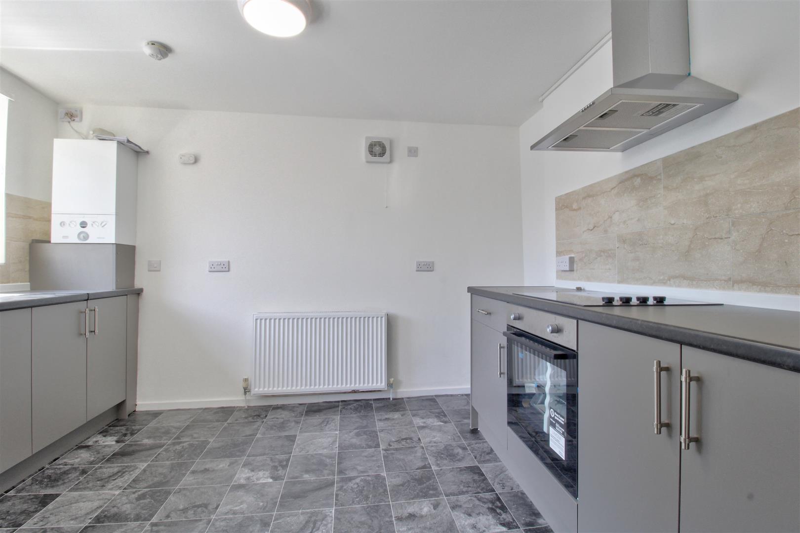 Flat Penrhiwceiber Road in Miskin