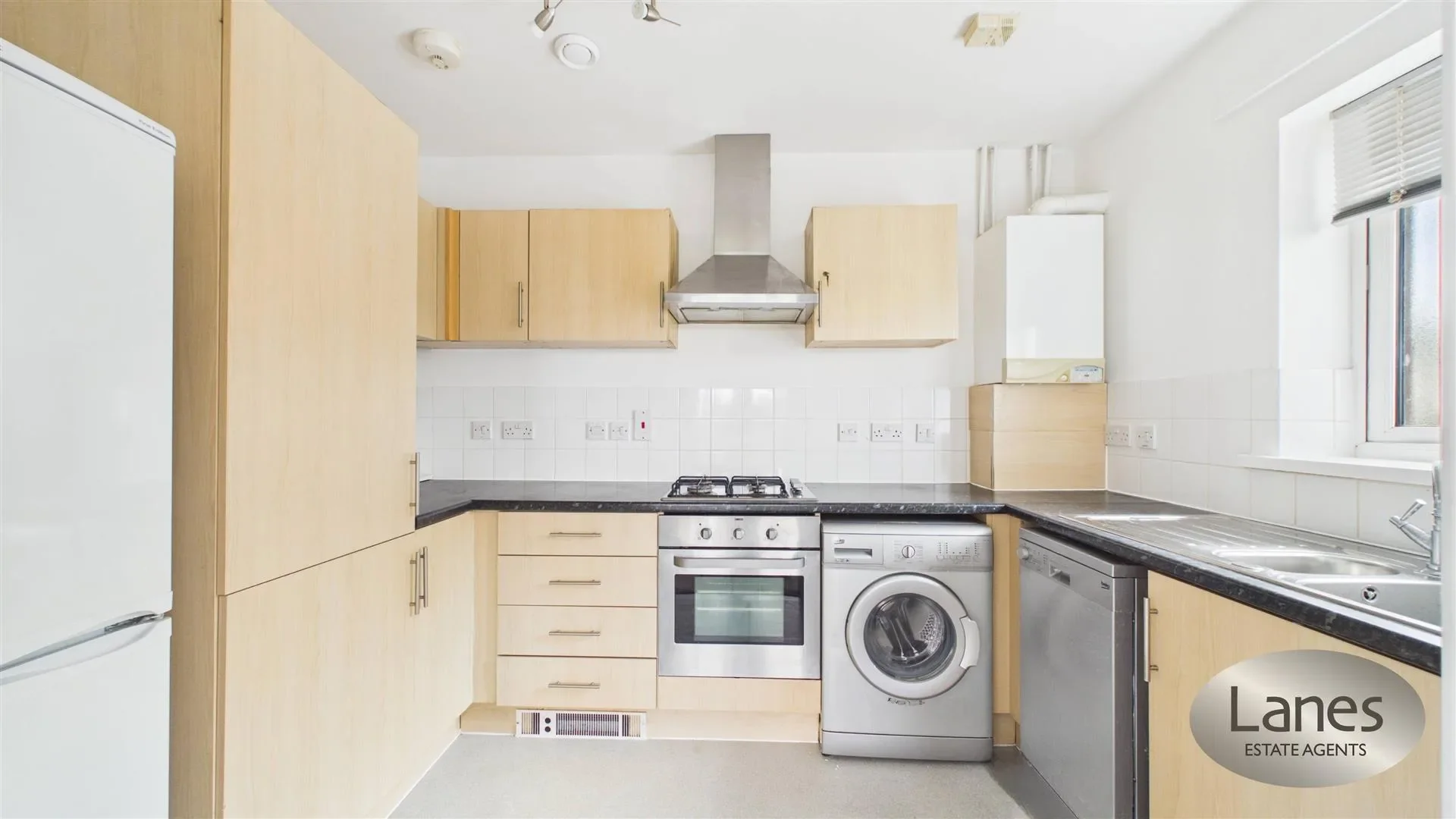 Flat Lambton Avenue in Waltham Cross