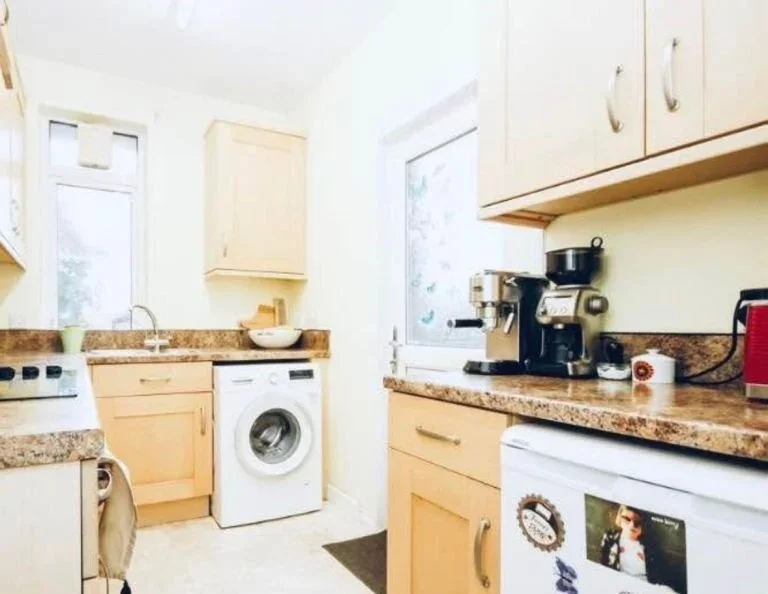 Room Grittleton Road in Bristol