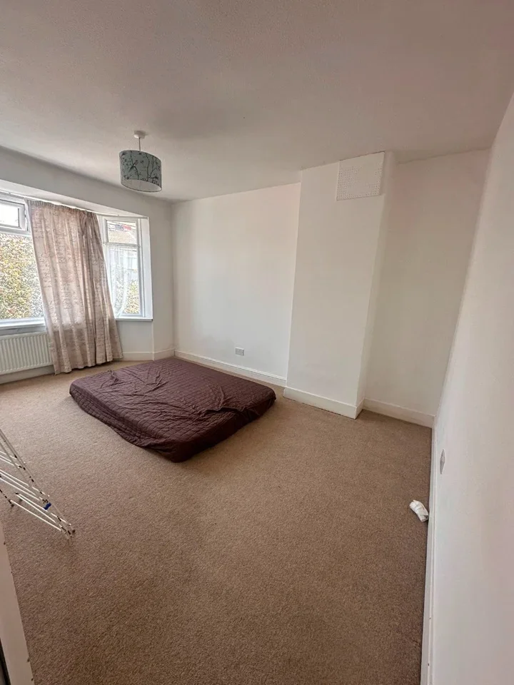 Room Grittleton Road in Bristol