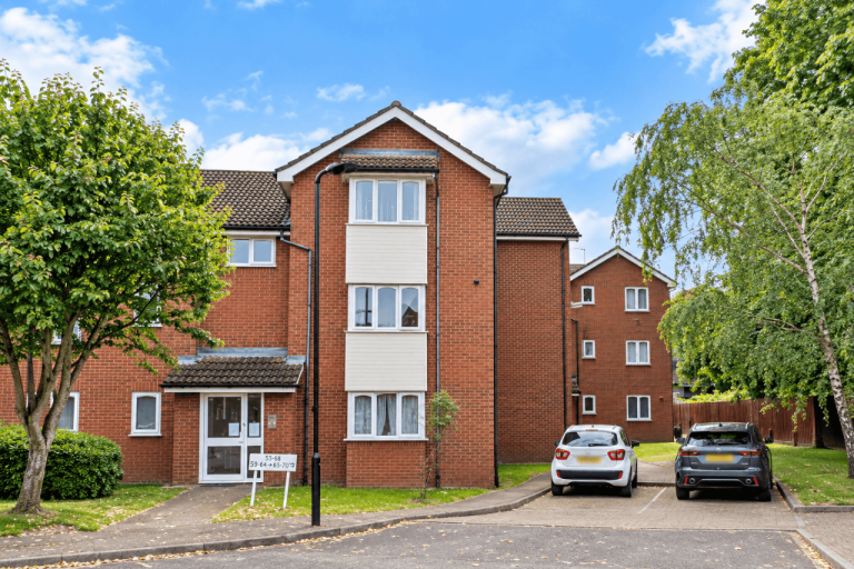 Flat Kingston Close in Greater London