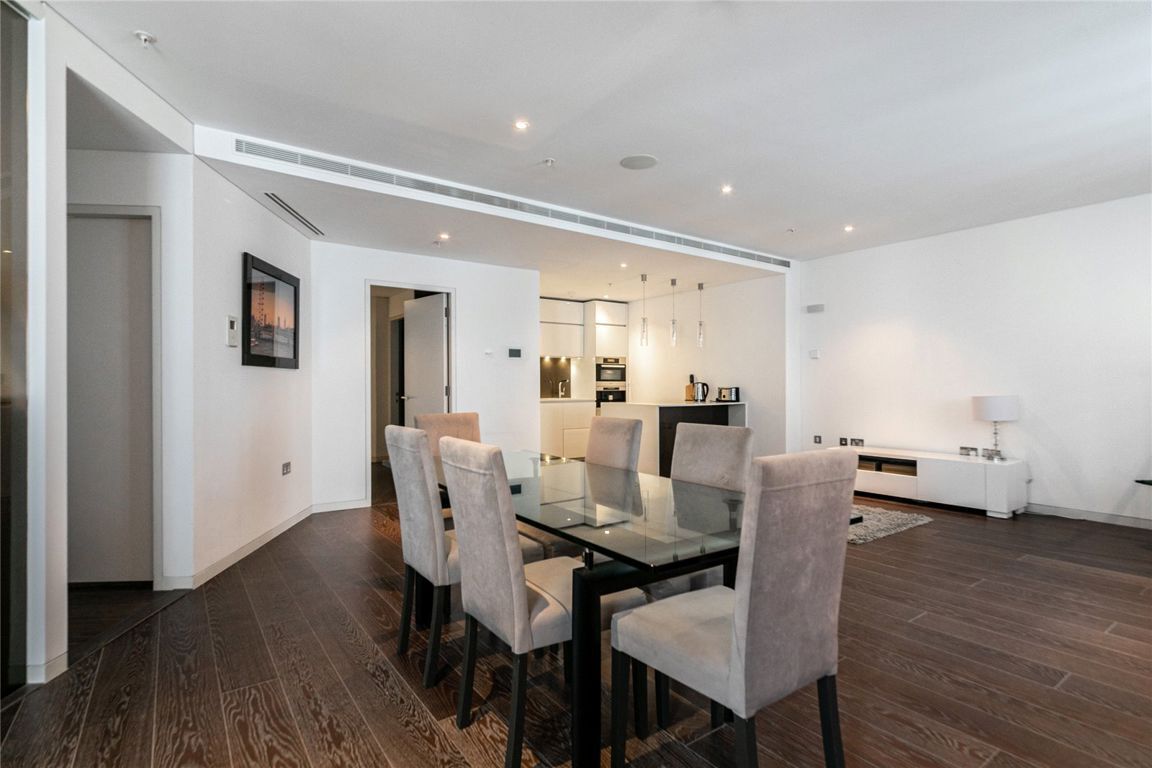 Flat Aldwych in City of Westminster