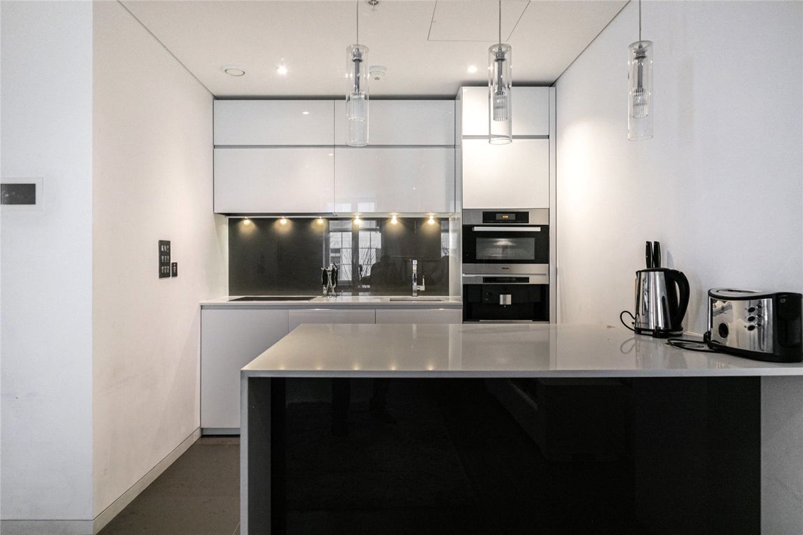 Flat Aldwych in City of Westminster