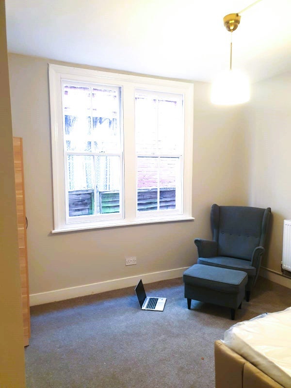 Room Berkhamsted Avenue in Greater London