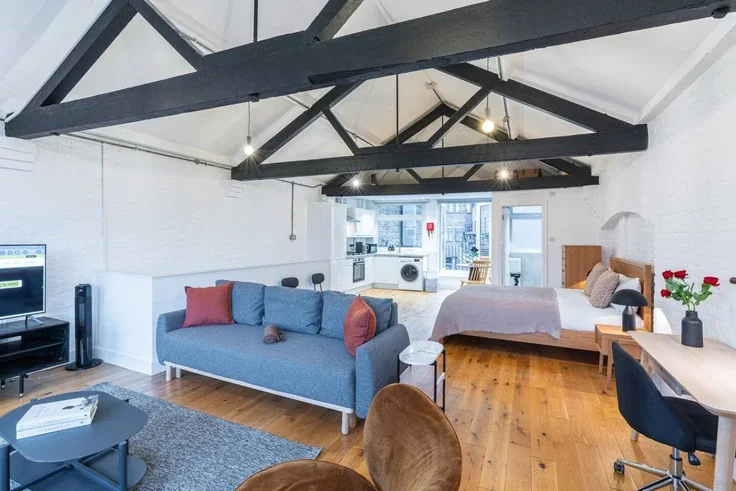 Flat Farringdon Road in Greater London