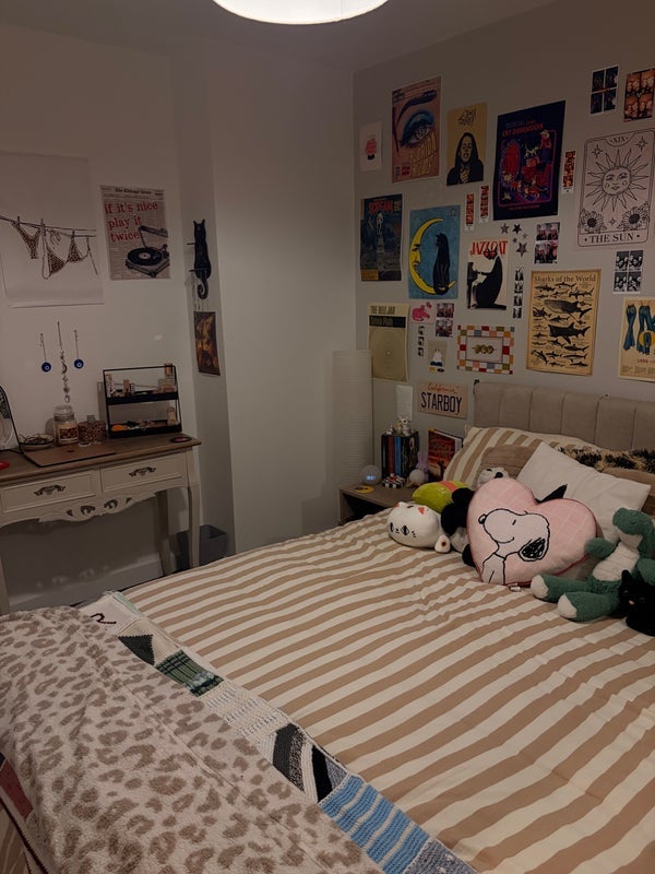 Room Heyrod Street in Manchester