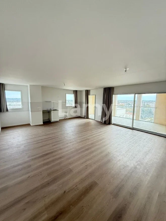 Flat Rue du Jardin de l'Ars in Bordeaux