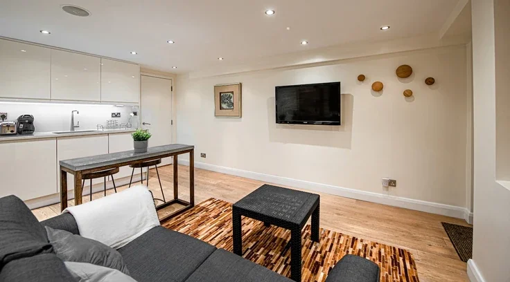Flat Norfolk Place in City of Westminster