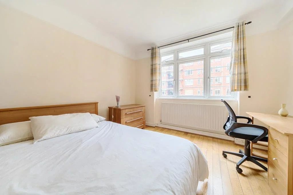 Flat Townshend Road in City of Westminster