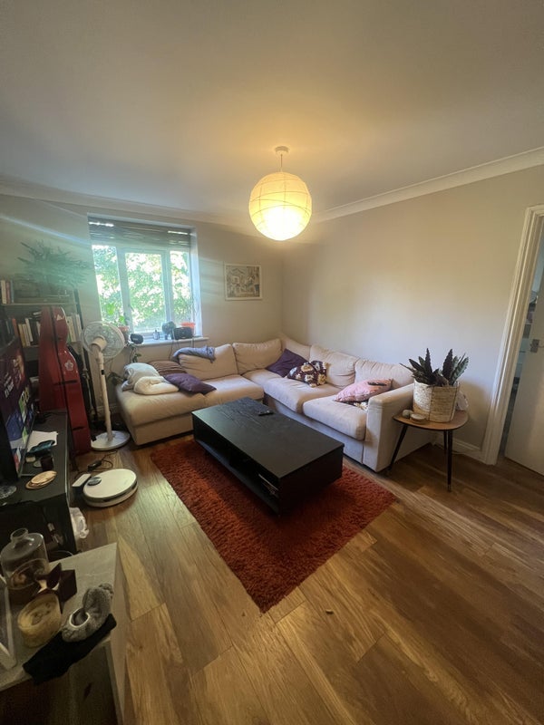Room Rectory Square in Greater London