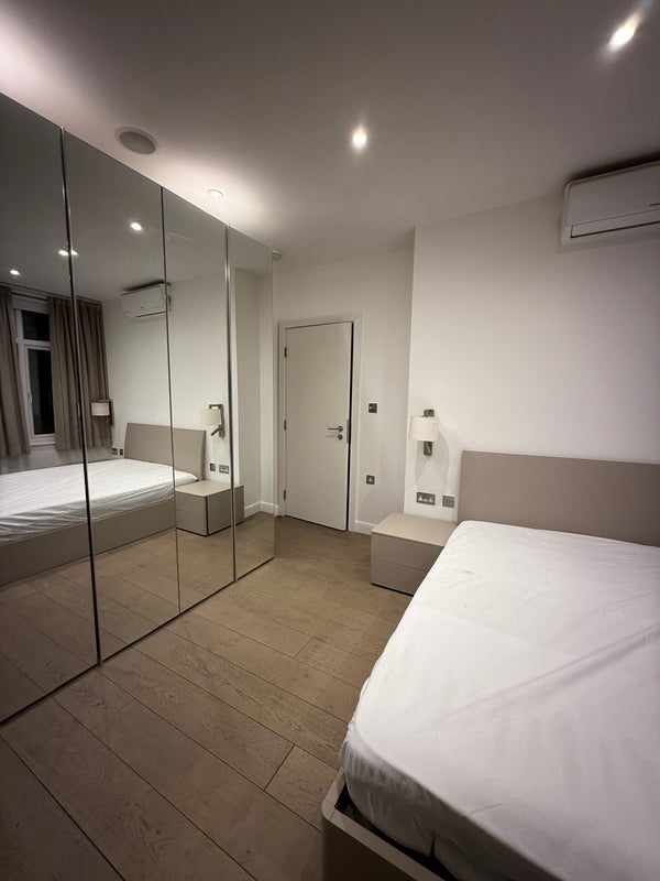 Room Ravensbourne Road in Greater London