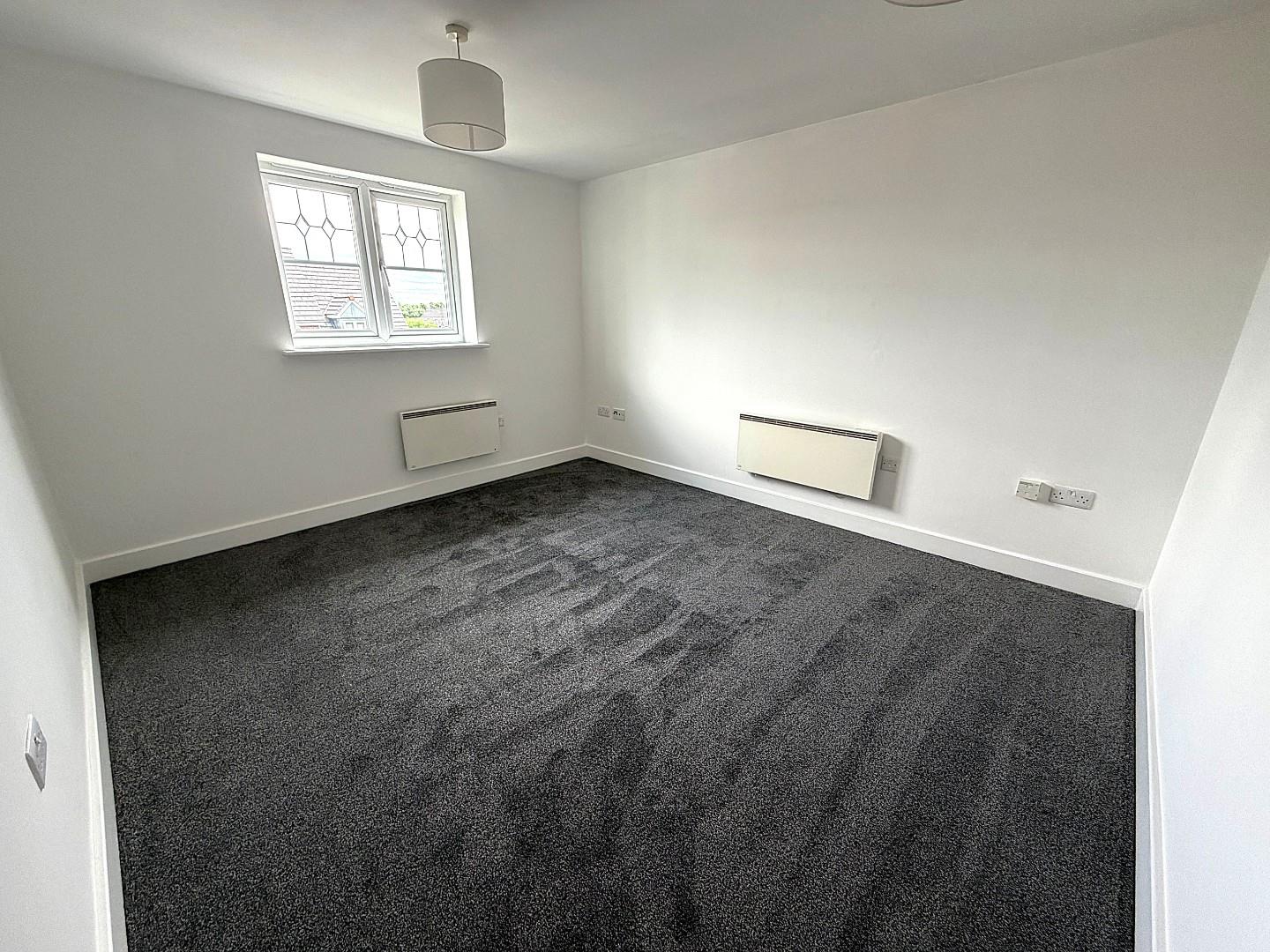 Flat Sims Close in Bury