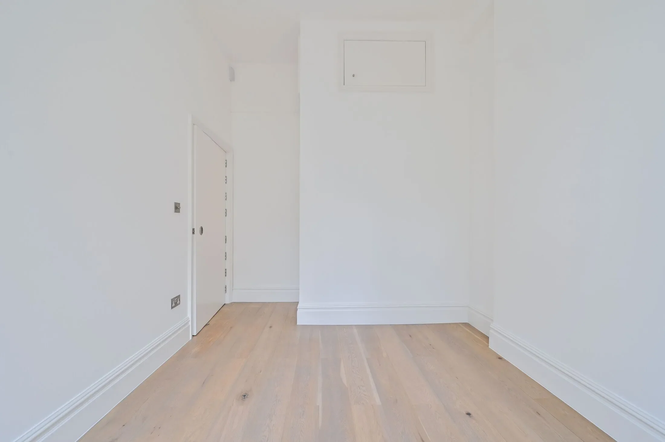 Flat Prince Albert Road in Greater London