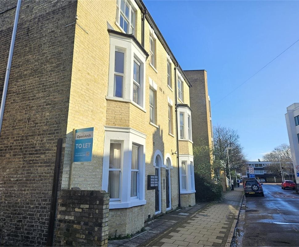 Flat Market Street in South Cambridgeshire
