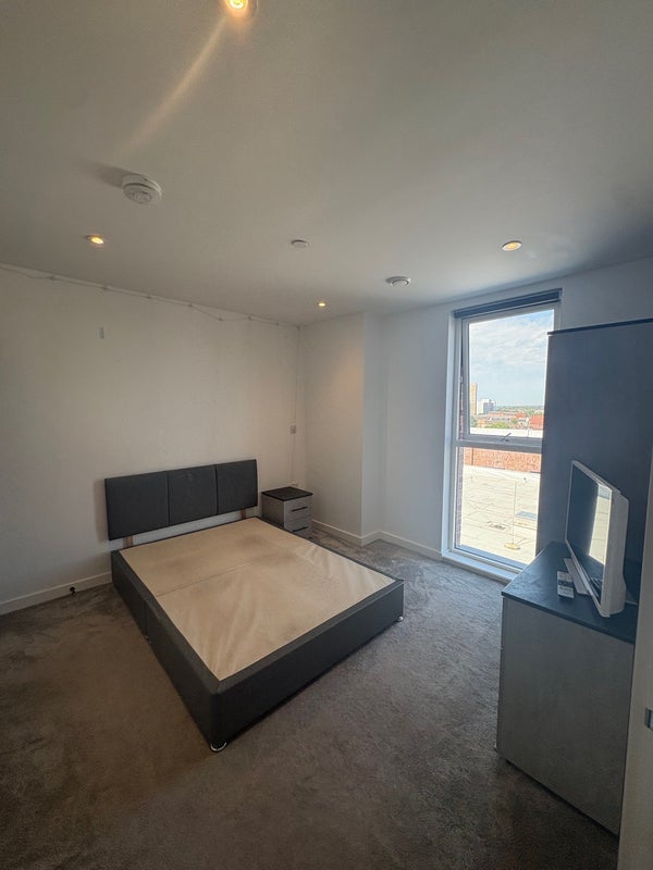 Room Ordsall Lane in Salford