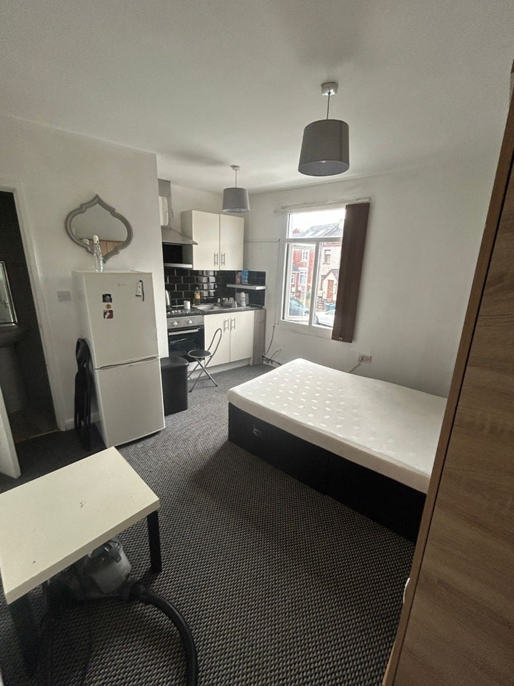 Flat Swan Lane in Coventry