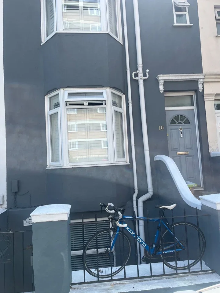 Flat Clarendon Road in Portslade by Sea