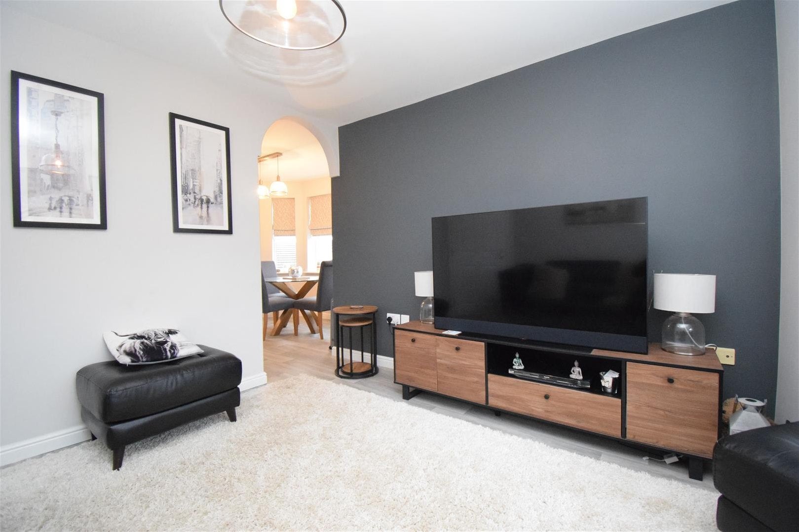 Flat Aston Chase in Wakefield